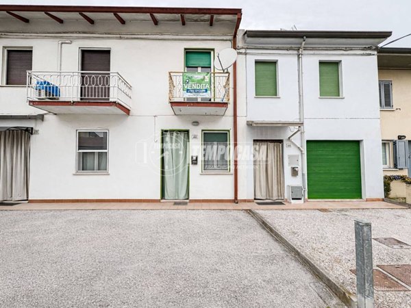 casa indipendente in vendita a Cesenatico in zona Villalta