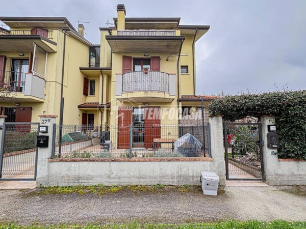 casa indipendente in vendita a Cesenatico in zona Bagnarola