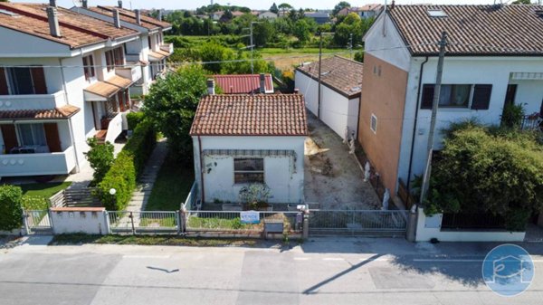 casa indipendente in vendita a Cesenatico in zona Borella