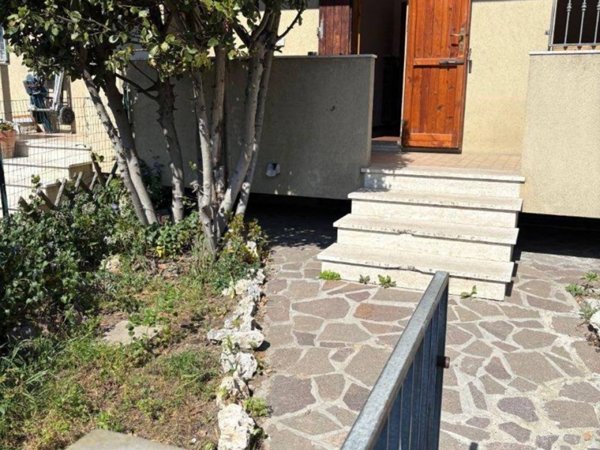 casa indipendente in vendita a Cesenatico in zona Villamarina