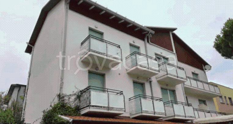 negozio in vendita a Cesenatico