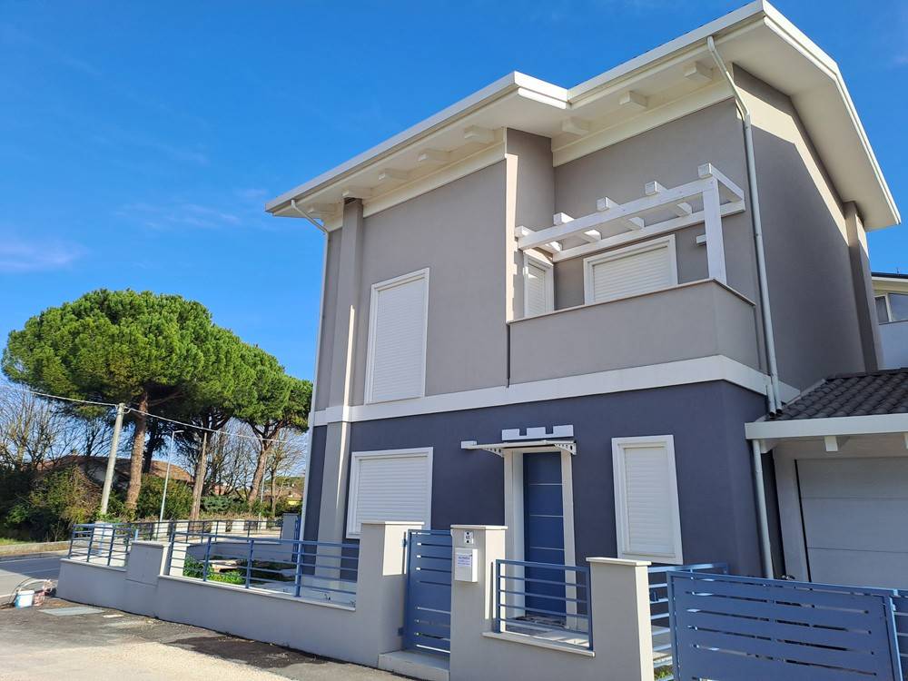 casa indipendente in vendita a Cesenatico