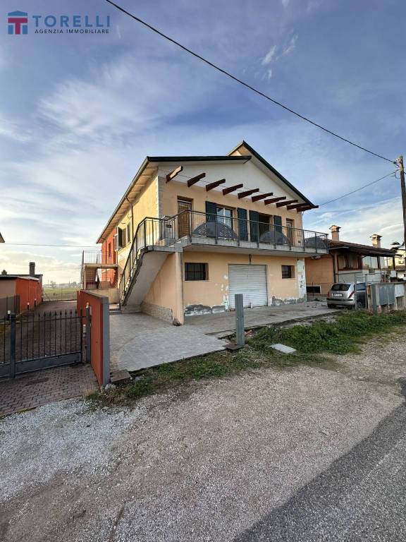 casa indipendente in vendita a Cesenatico in zona Villalta
