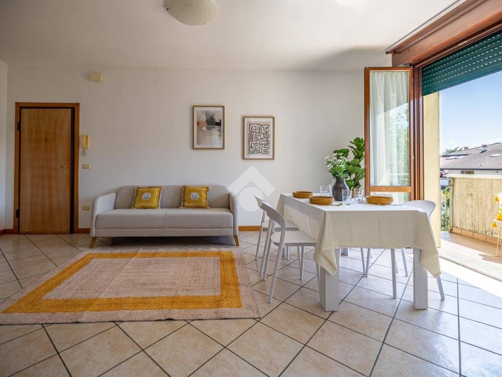 appartamento in vendita a Cesenatico in zona Villamarina