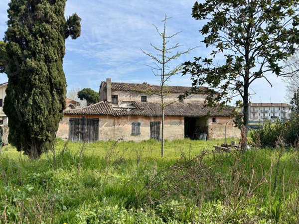 casa indipendente in vendita a Cesenatico in zona Villamarina