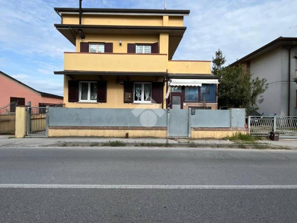 appartamento in vendita a Cesenatico in zona Borella