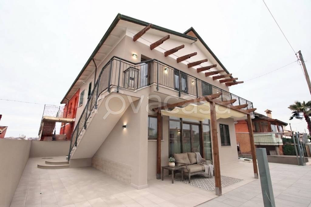 casa indipendente in vendita a Cesenatico in zona Villalta