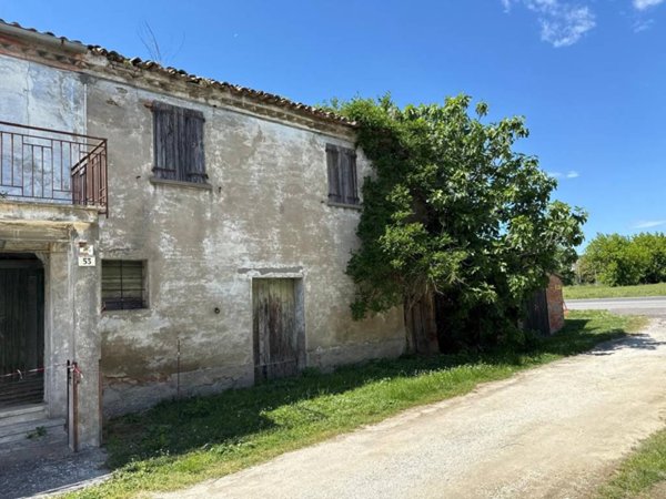 casa indipendente in vendita a Cesenatico in zona Capannaguzzo