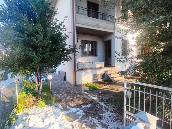 casa indipendente in vendita a Cesenatico in zona Sala