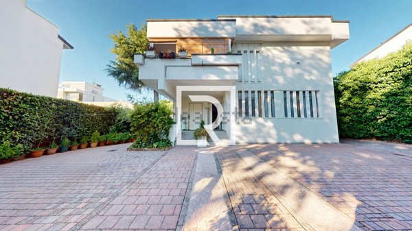 casa indipendente in vendita a Cesenatico