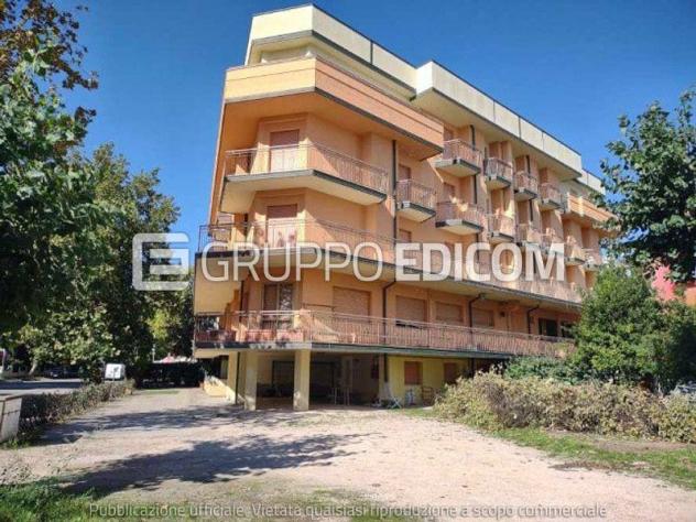 negozio in vendita a Cesenatico in zona Valverde