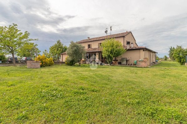 casa indipendente in vendita a Cesenatico in zona Sala