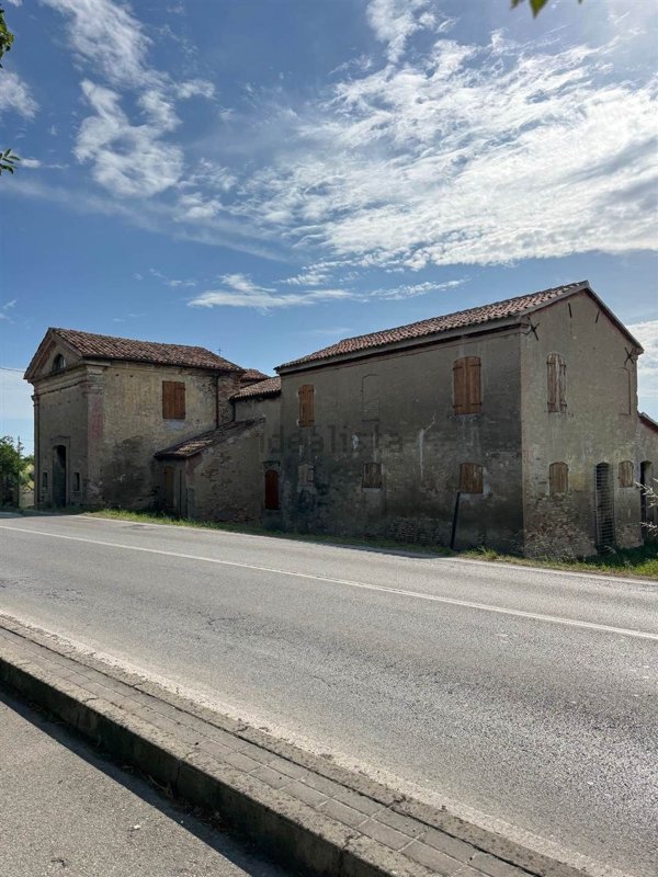 casale in vendita a Cesenatico in zona Borella