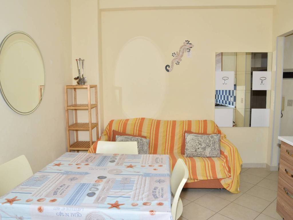 appartamento in vendita a Cesenatico in zona Valverde