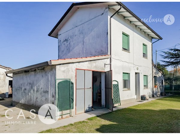 casa indipendente in vendita a Cesenatico in zona Borella