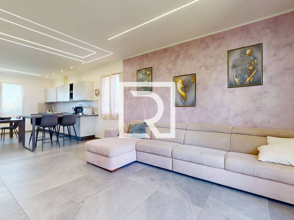 casa indipendente in vendita a Cesenatico in zona Sala