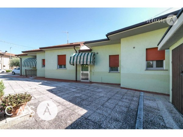 casa indipendente in vendita a Cesenatico in zona Borella