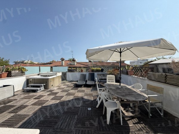 appartamento in vendita a Cesenatico in zona Villamarina