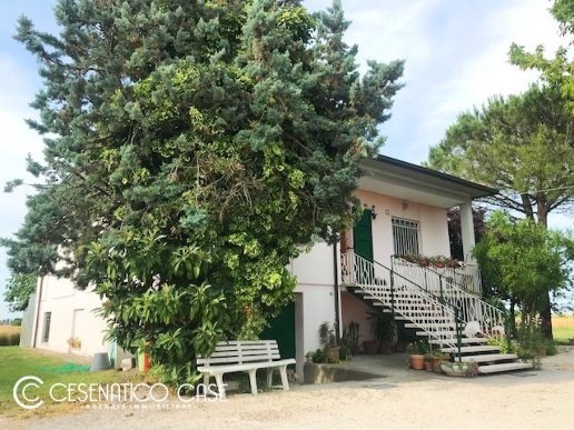 casa indipendente in vendita a Cesenatico in zona Villalta