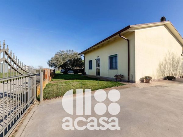 casa indipendente in vendita a Cesenatico in zona Sala