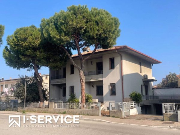 casa indipendente in vendita a Cesenatico