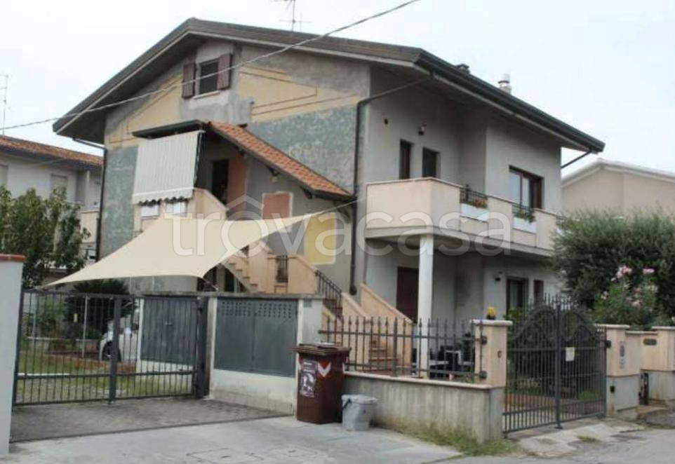 appartamento in vendita a Cesenatico in zona Borella