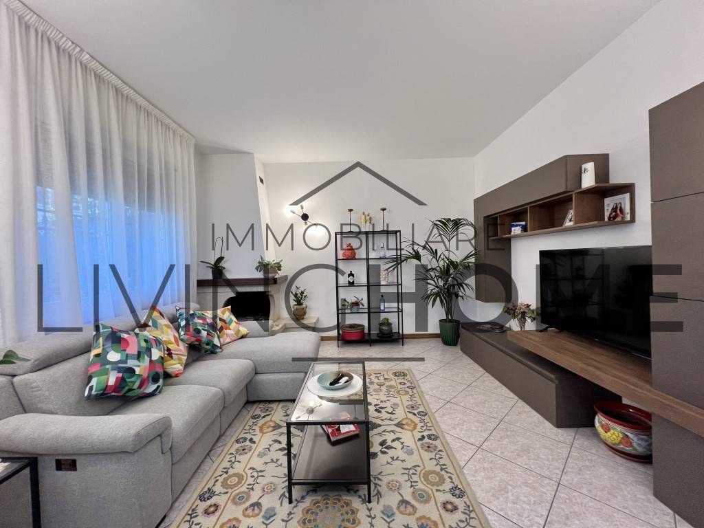 casa indipendente in vendita a Cesenatico in zona Borella