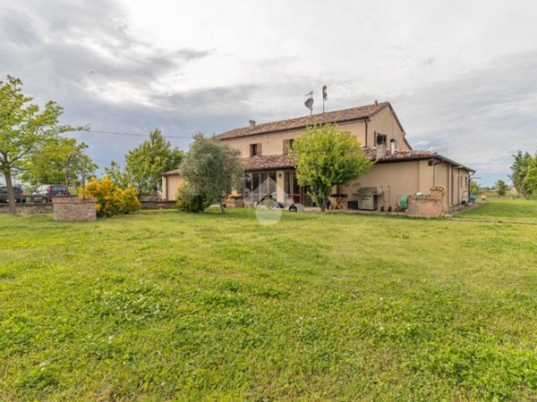 casa indipendente in vendita a Cesenatico in zona Sala