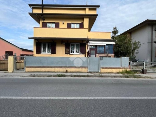 appartamento in vendita a Cesenatico in zona Borella