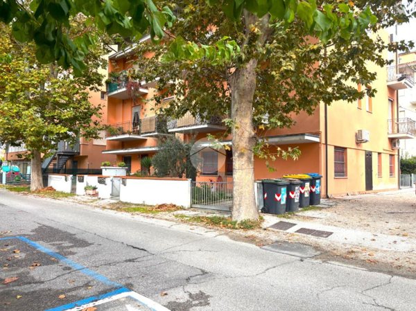 appartamento in vendita a Cesenatico in zona Villamarina