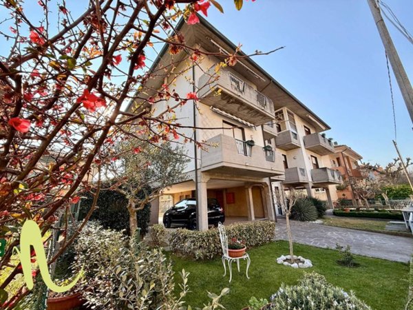 appartamento in vendita a Cesenatico in zona Borella