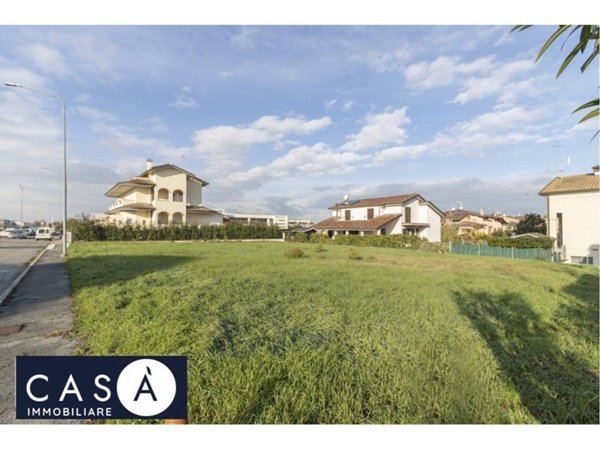 casa indipendente in vendita a Cesenatico