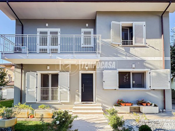 casa indipendente in vendita a Cesenatico