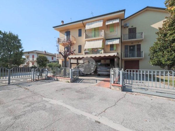 casa indipendente in vendita a Cesenatico in zona Sala