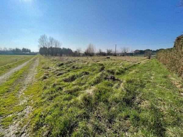 terreno agricolo in vendita a Cesenatico in zona Sala