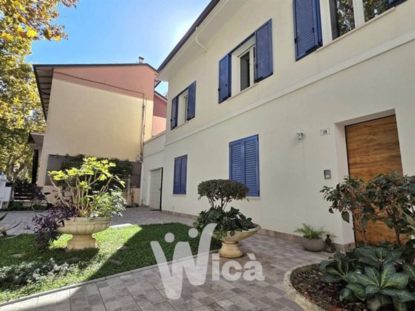 casa indipendente in vendita a Cesenatico