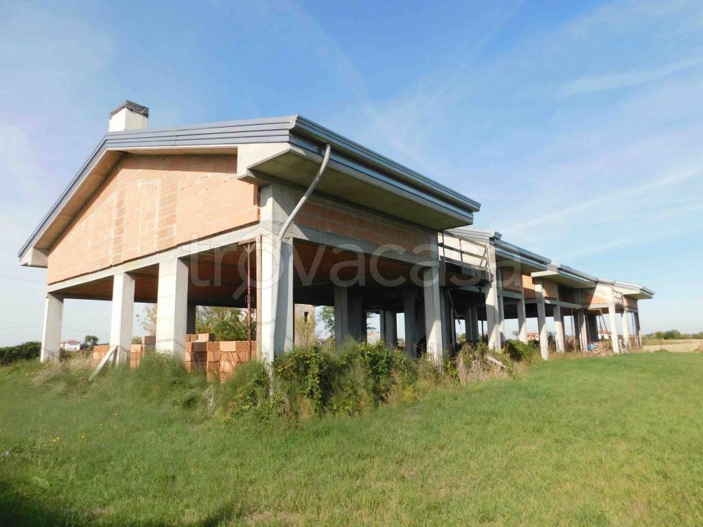 casa indipendente in vendita a Cesenatico in zona Villalta