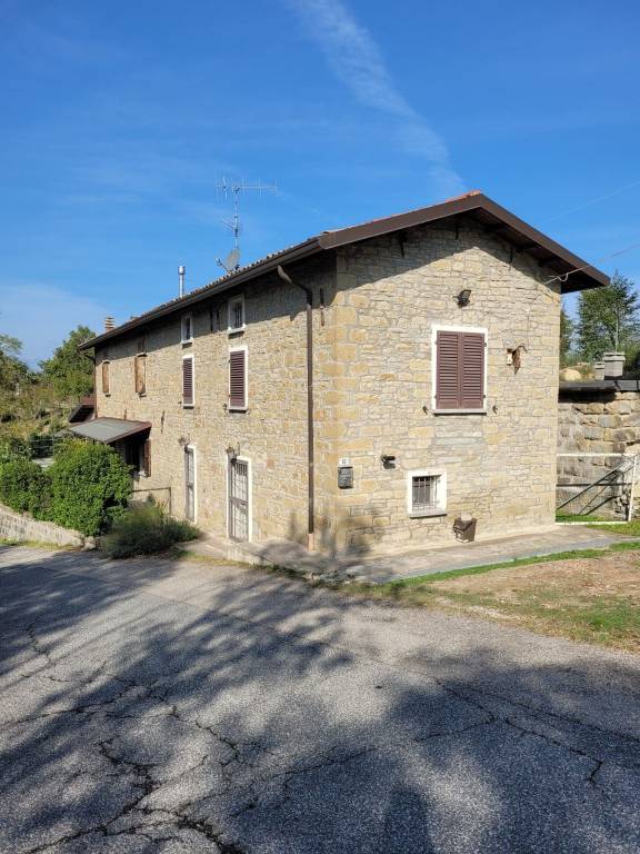 casa indipendente in vendita a Civitella di Romagna