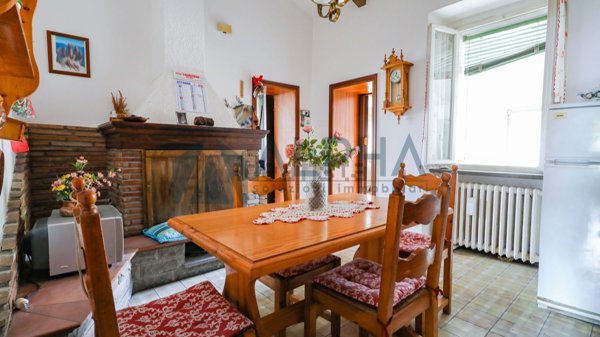 appartamento in vendita a Civitella di Romagna in zona Cusercoli