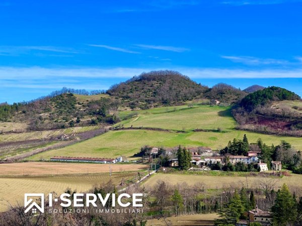 casa indipendente in vendita a Civitella di Romagna in zona Cigno