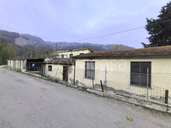 casa semindipendente in vendita a Civitella di Romagna