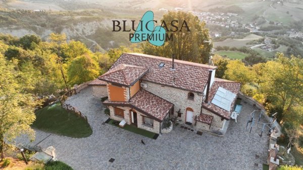 casa indipendente in vendita a Civitella di Romagna