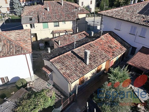 casa indipendente in vendita a Civitella di Romagna in zona Cusercoli