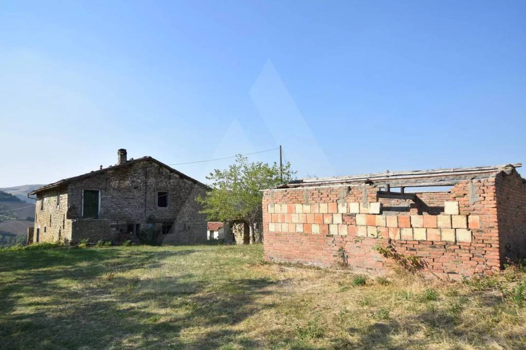 casa indipendente in vendita a Civitella di Romagna