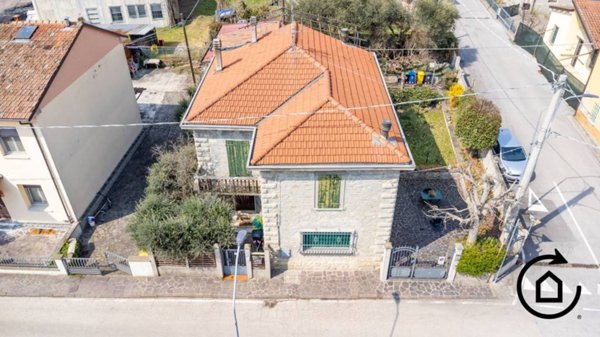 casa indipendente in vendita a Civitella di Romagna in zona Cusercoli