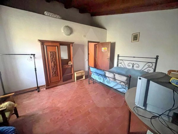 casale in vendita a Civitella di Romagna in zona Nespoli