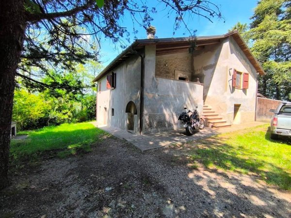casa indipendente in vendita a Civitella di Romagna in zona Nespoli