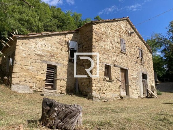 casa indipendente in vendita a Civitella di Romagna in zona Collina