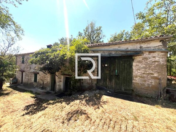 casa indipendente in vendita a Civitella di Romagna in zona Civorio