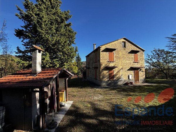 casa indipendente in vendita a Civitella di Romagna in zona Collina